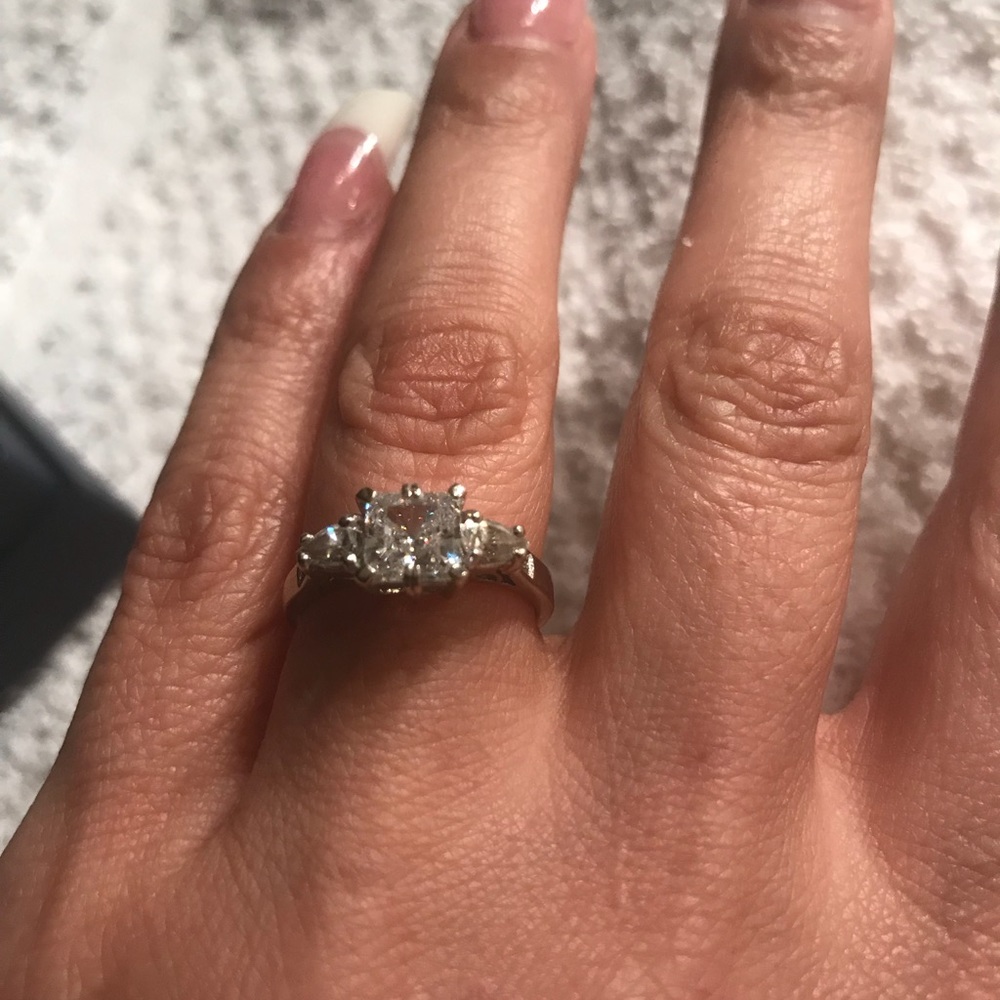 Diamonique Ring Simulate